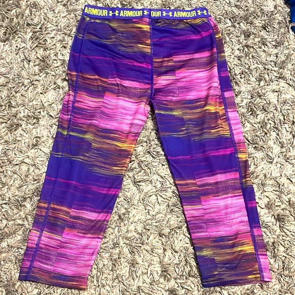 Under Armour capris. - Picture 4 of 4